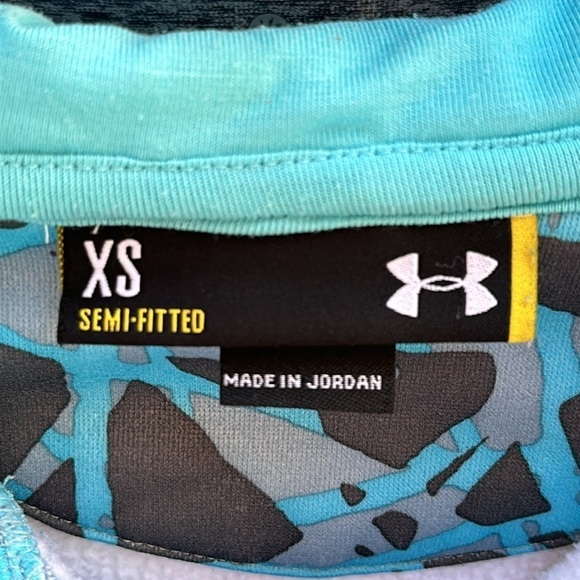 Under Armour UA Women's Semi Fitted Full Zip Hooded Jacket Size Extra Small - Picture 7 of 8